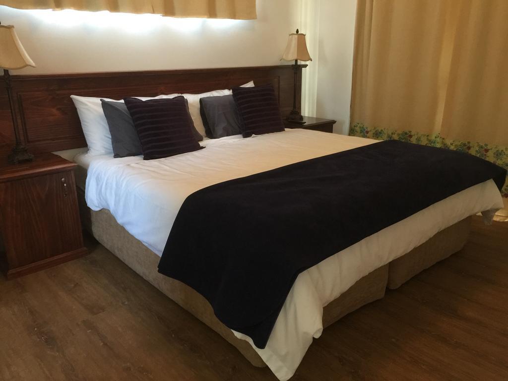 Mary'S Farm Cottages Kukerin Esterno foto