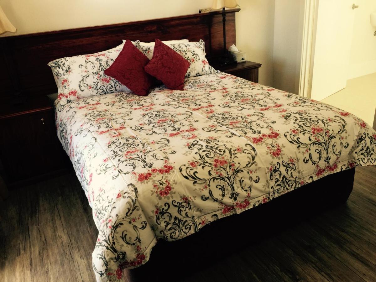 Mary'S Farm Cottages Kukerin Esterno foto